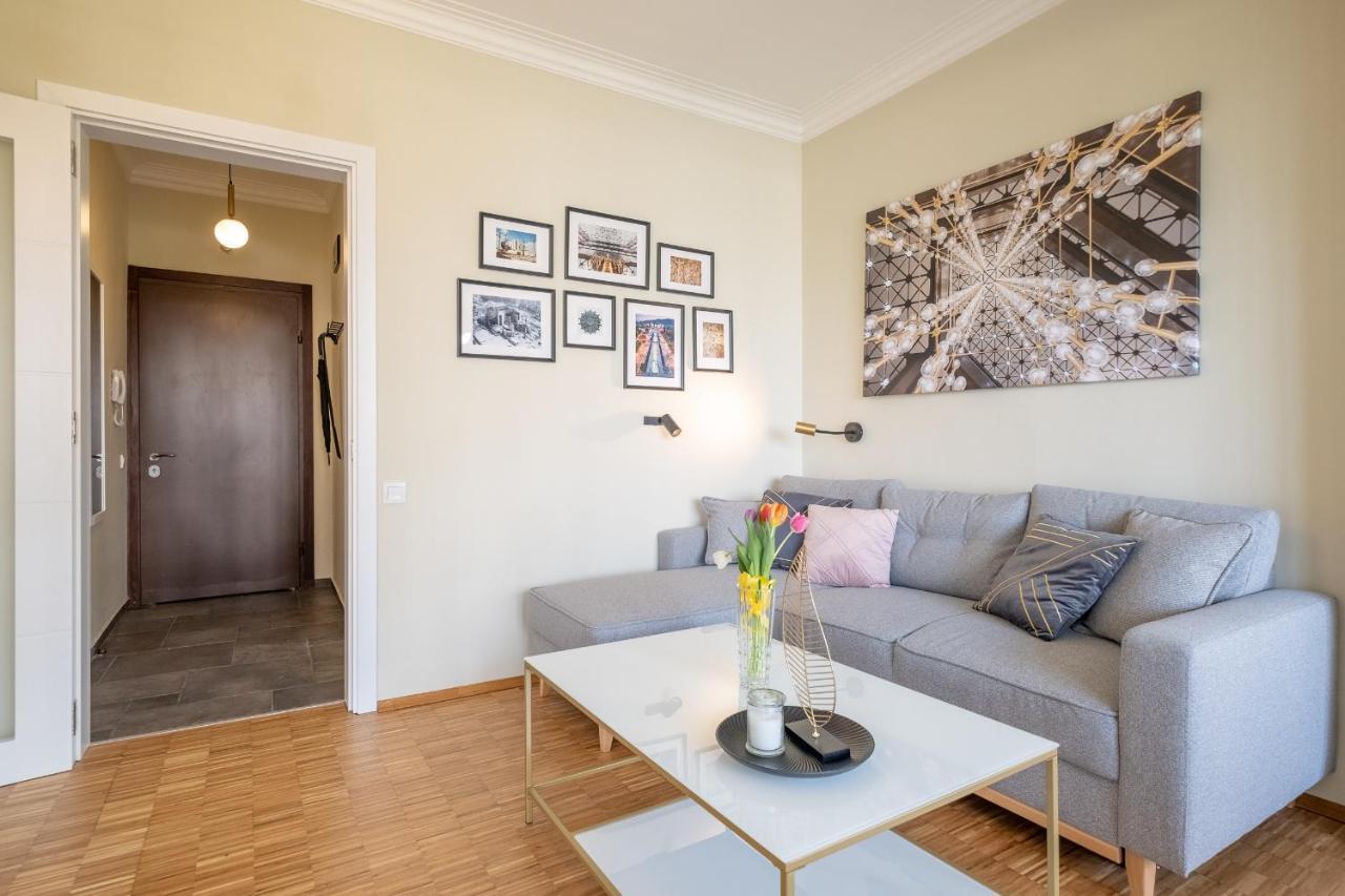 סופיה Sunrise 1Bdrm View Apartment Ndk Congress Centre מראה חיצוני תמונה